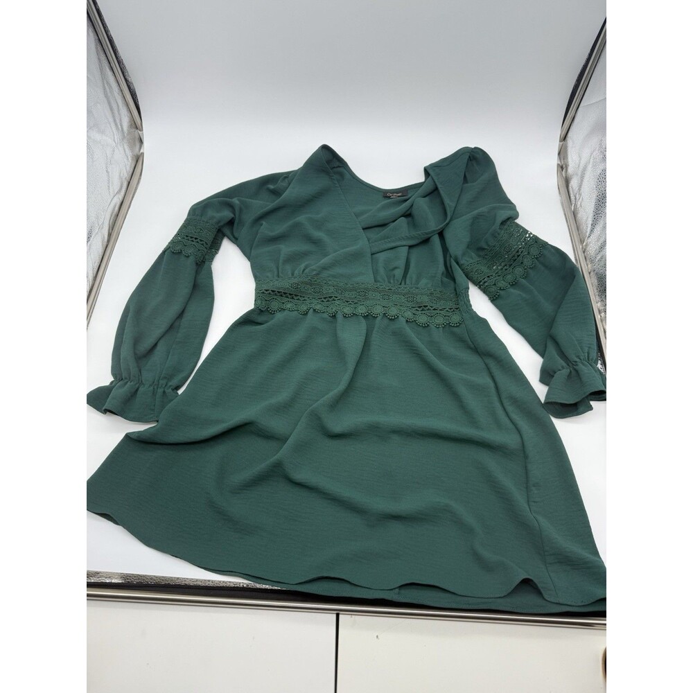 CITY STUDIO Womens/Juniors Long Sleeve Short Fit + Flare Dress Size L, V-Neck